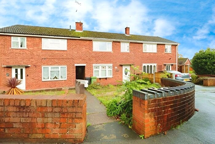 3 Bedroom Terraced House To Rent In Ash Grove, Dudley, West Midlands, DY3