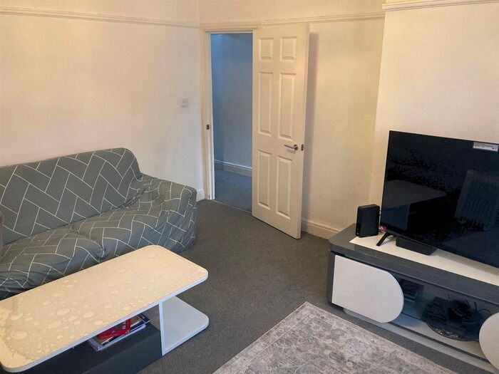2 Bedroom Flat To Rent In Alexandra Avenue, South Harrow, Harrow, HA2