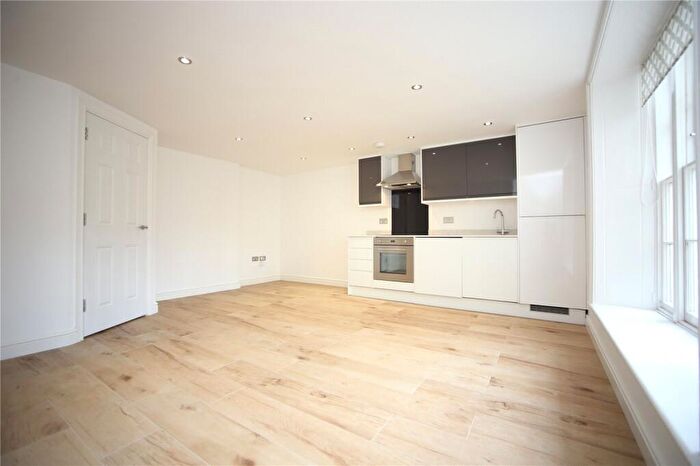 1 Bedroom Apartment To Rent In Montpellier Drive, Cheltenham, Gloucestershire, GL50