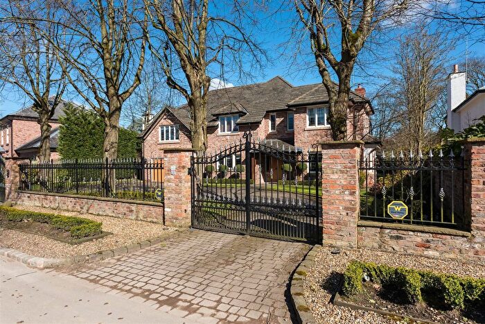 5 Bedroom Detached House For Sale In Theobald Road, Bowdon, WA14