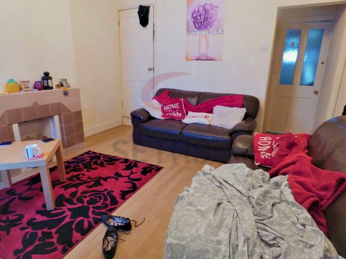 3 Bedroom Terraced House To Rent In Gaul Street, Leicester, LE3