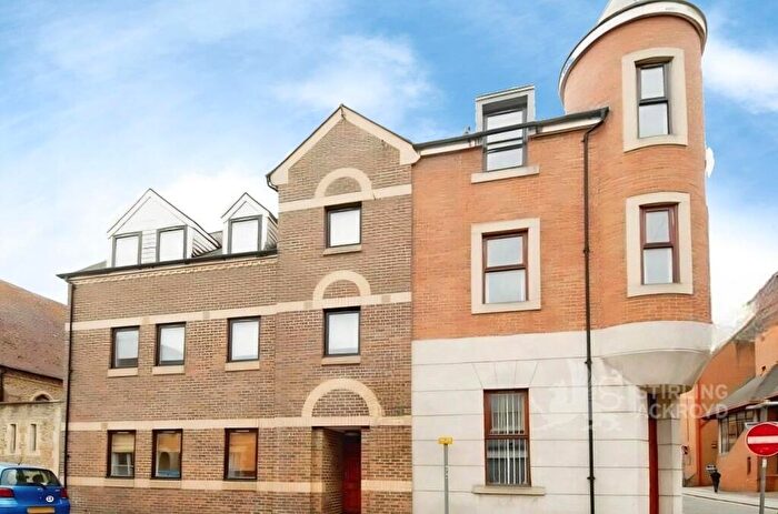 2 Bedroom Apartment To Rent In Martyr Road, Guildford, Surrey, GU1
