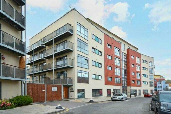 2 Bedroom Apartment To Rent In Carmine Wharf Copenhagne Place, E14