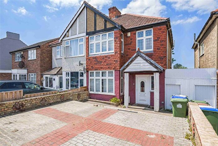 3 Bedroom Semi Detached House For Sale In Wickham Street, Welling, Kent, DA16