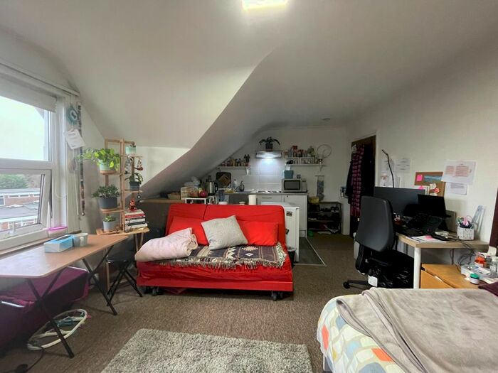 Studio To Rent In Church Lane, Hornsey, N8