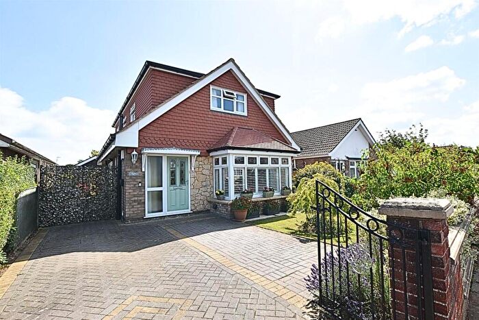 3 Bedroom Detached Bungalow For Sale In Berkeley Road, Cleethorpes, DN35