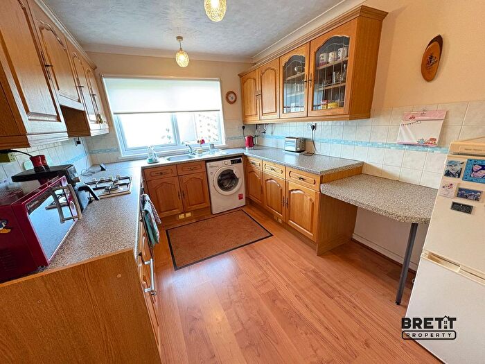 2 Bedroom Bungalow For Sale In Fleming Way, Neyland, Milford Haven, Pembrokeshire., SA73