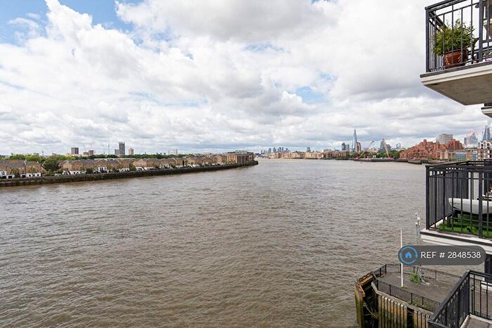2 Bedroom Flat To Rent In Victoria Wharf, London, E14