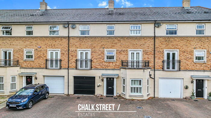 5 Bedroom Terraced House For Sale In De Paul Way, Brentwood, CM14