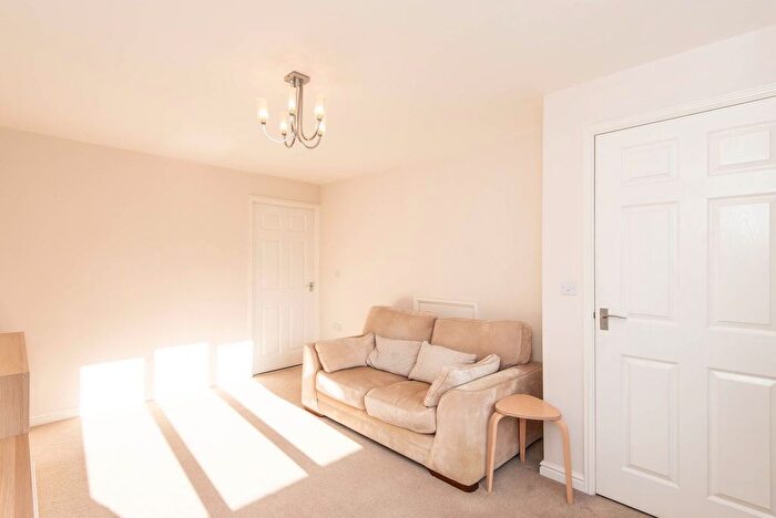 2 Bedroom Semi-Detached House For Sale In Croft House Way, Bolsover, S44