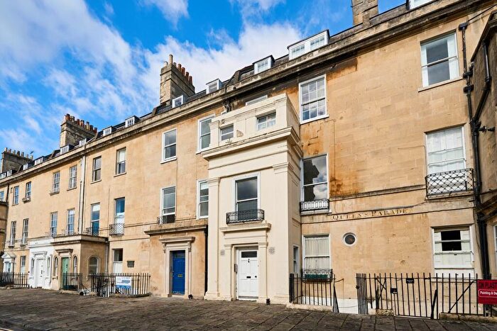 2 Bedroom Apartment For Sale In Queens Parade, Bath, BA1