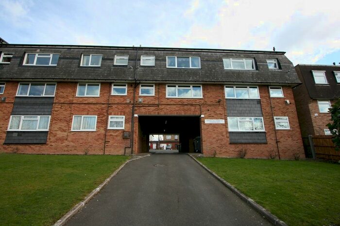 2 Bedroom Property To Rent In Preston Road, Harrow, HA3