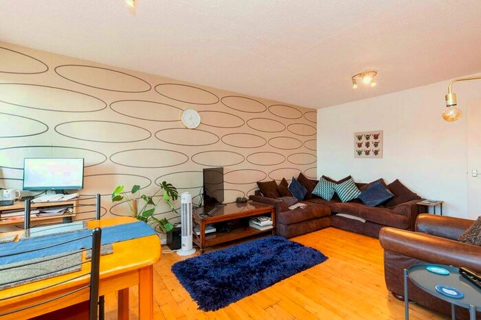 2 Bedroom Flat To Rent In Cumming Street, Angel / Kings Cross, N1