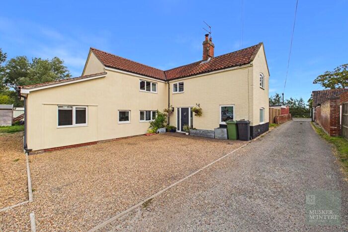 3 Bedroom Detached House For Sale In Ditchingham Dam, Ditchingham, Bungay, NR35