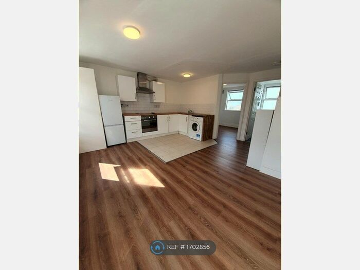 1 Bedroom Flat To Rent In Morning Lane, London, E9