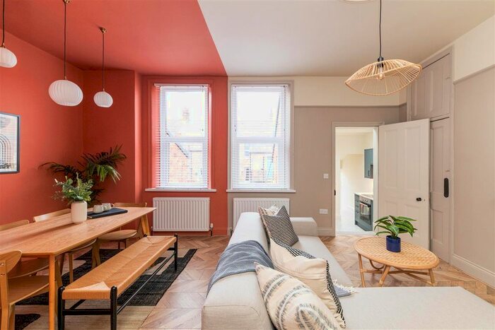 2 Bedroom Flat To Rent In Cartington Terrace, Heaton, Newcastle Upon Tyne, NE6