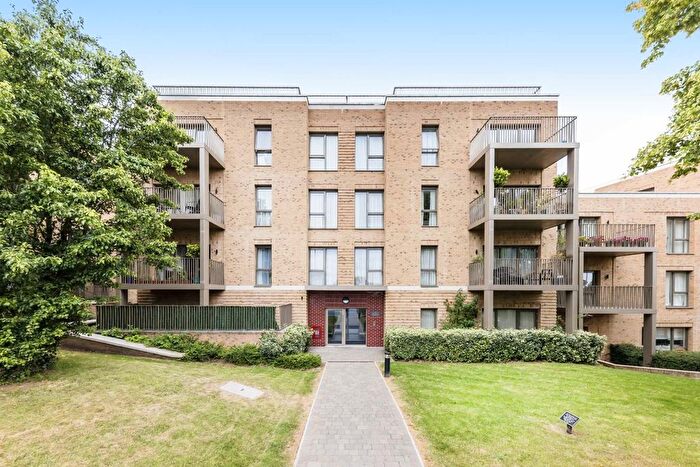2 Bedroom Flat For Sale In Bittacy Hill, Finchley, NW7