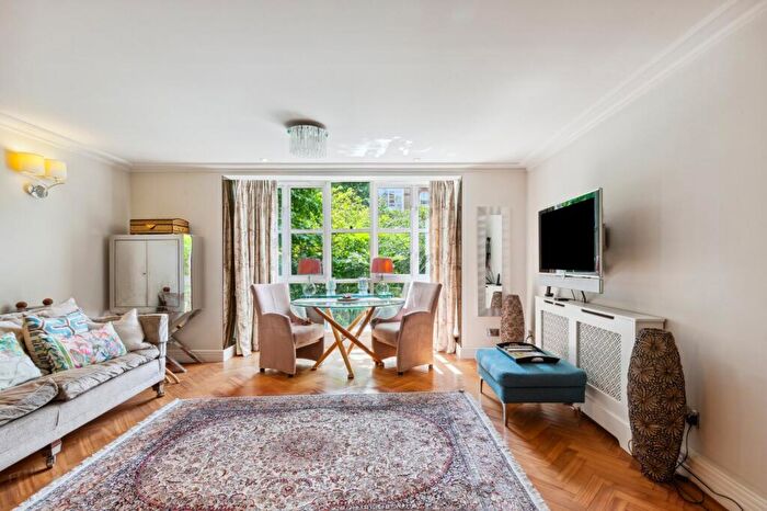 2 Bedroom Flat To Rent In Oriel Drive, Barnes, SW13