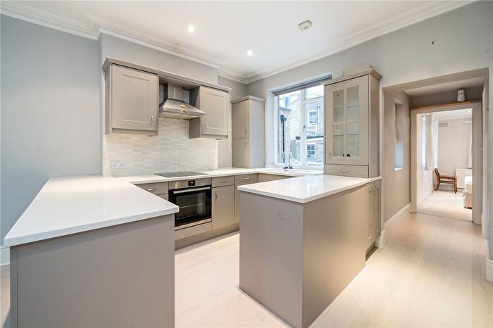 1 Bedroom Flat To Rent In Coningham Road, London, W12