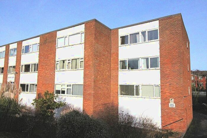 2 Bedroom Flat To Rent In Windsor Lodge, Windsor Road, Ansdell, Lytham St. Annes, FY8