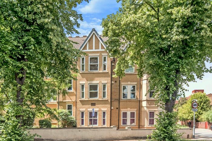 1 Bedroom Flat To Rent In Tudor Court, Victoria Road, MK42