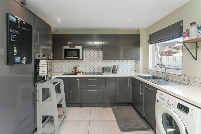 3 Bedroom Semi-detached House For Sale In Harlawhill Gardens, Prestonpans, EH32