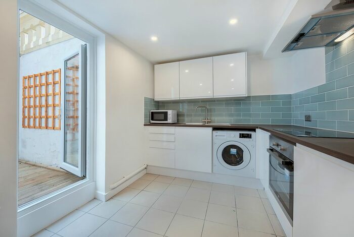 1 Bedroom Flat To Rent In Greyhound Road, Hammersmith, London, W6