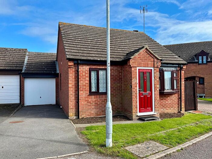 2 Bedroom Detached House For Sale In William Road, Long Buckby, NN6