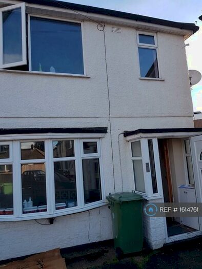 3 Bedroom Terraced House To Rent In Clarendon Road, Grimsby, DN34