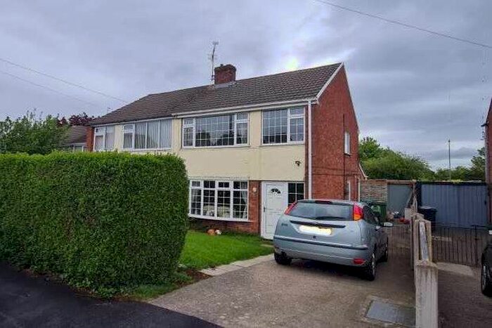 3 Bedroom Semi-Detached House To Rent In Ash Close, Wrexham, LL11