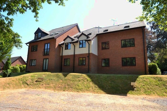 1 Bedroom Flat To Rent In Caunter Road, Speen, Newbury, RG14