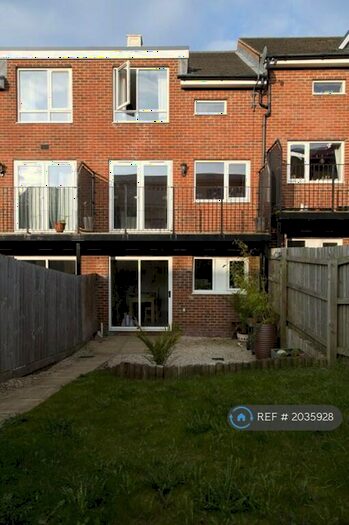 4 Bedroom Terraced House To Rent In Ashley Down Road, Bristol, BS7