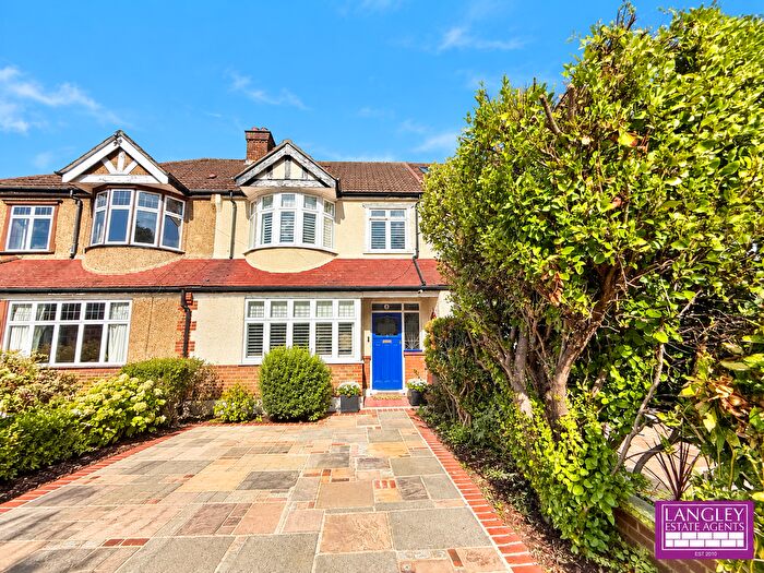 4 Bedroom Terraced House For Sale In Ernest Close, Beckenham, BR3
