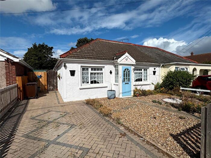 2 Bedroom Bungalow For Sale In Holland Road, Little Clacton, Clacton-on-Sea, CO16