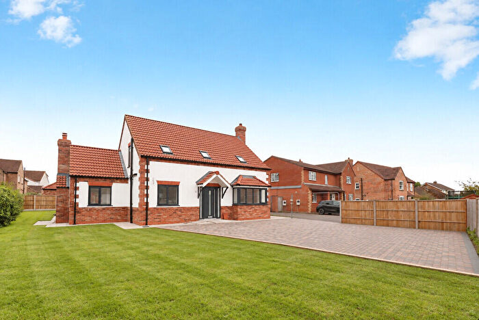 4 Bedroom Detached House For Sale In Gainsborough Road, Middle Rasen, LN8