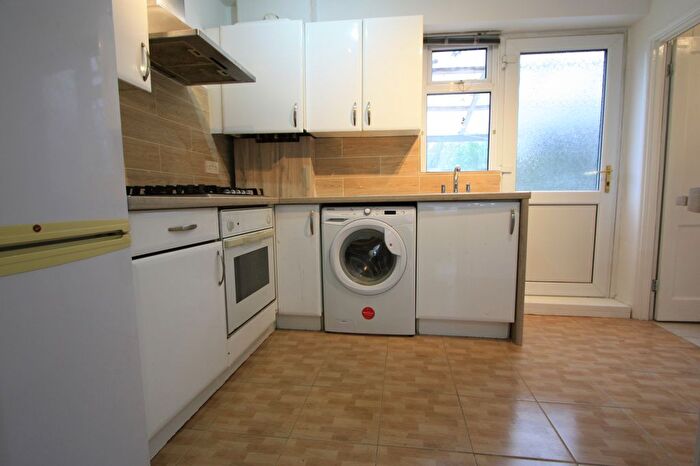 3 Bedroom Terraced House To Rent In Central Road, Morden, SM4