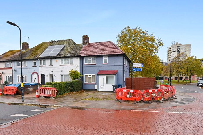 3 Bedroom End Terrace House For Sale In Telford Road, UB1