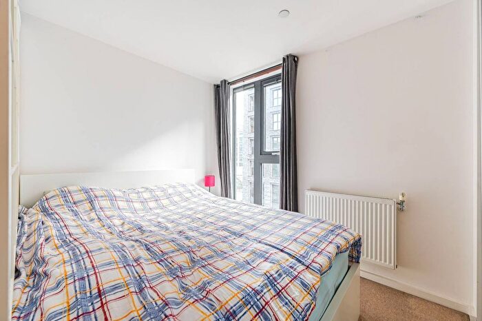 1 Bedroom Flat For Sale In Parkside Avenue, Greenwich, London, SE10