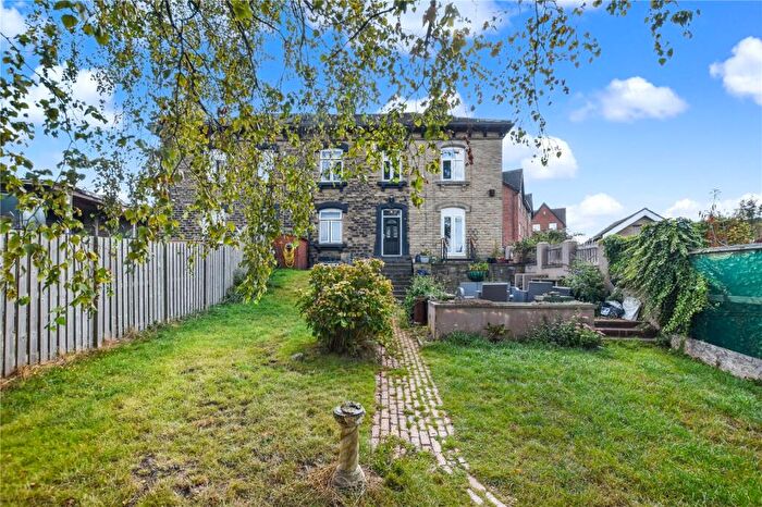 3 Bedroom Terraced House For Sale In Vickersdale Grove, Stanningley, Pudsey, West Yorkshire, LS28