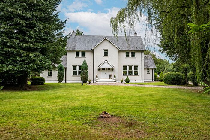 7 Bedroom Detached House For Sale In Finavon, Forfar, DD8