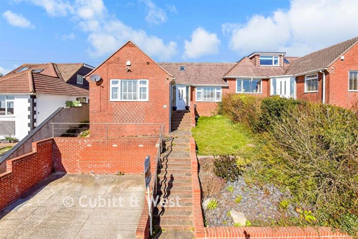 4 Bedroom Chalet For Sale In Balsdean Road, Woodingdean, Brighton, East Sussex, BN2