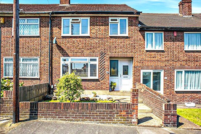 3 Bedroom Terraced House To Rent In Raglan Road, Belvedere, Kent, DA17