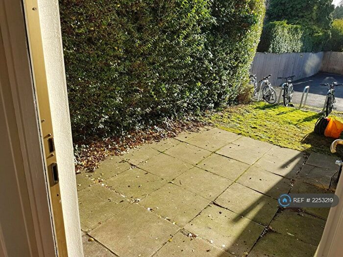 1 Bedroom Flat To Rent In Bennett Road, Leeds, LS6