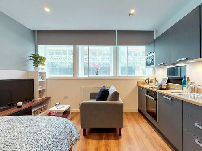 Apartment To Rent In Apt, Gravity Residence #, L2