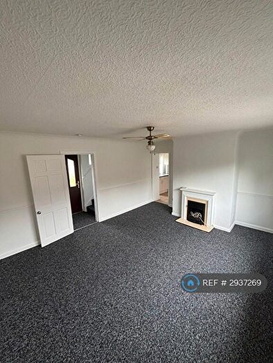 3 Bedroom Terraced House To Rent In Seventh Avenue, Leeds, LS26