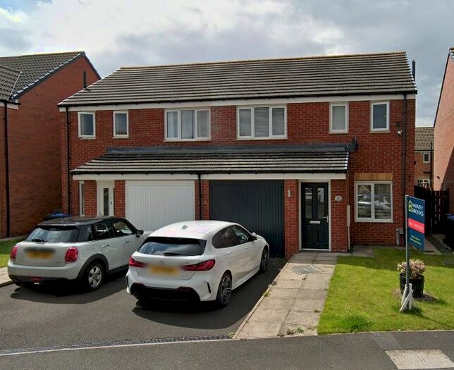 3 Bedroom Semi-Detached House To Rent In Scholars Rise, Middlesbrough, TS4