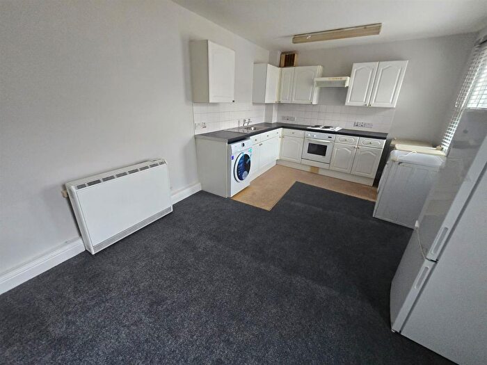 1 Bedroom Flat To Rent In High Street, Maidstone, ME14
