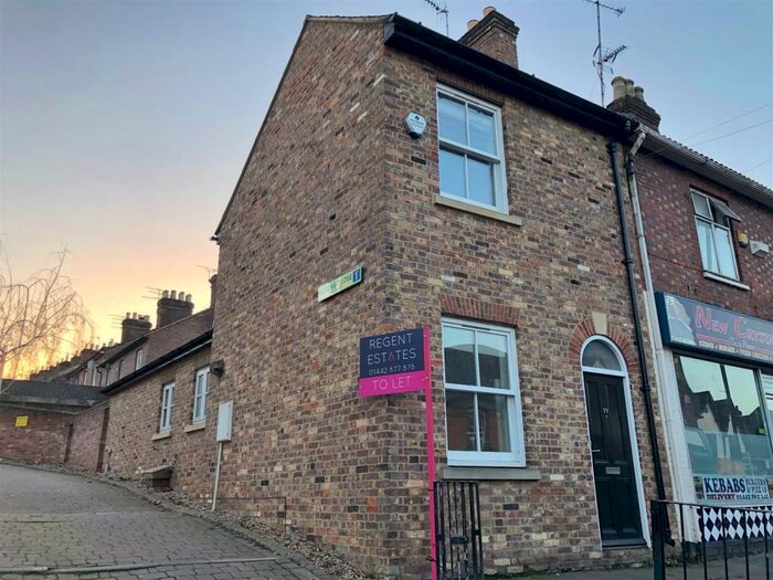 2 Bedroom Terraced House To Rent In High Street, Berkhamsted, HP4