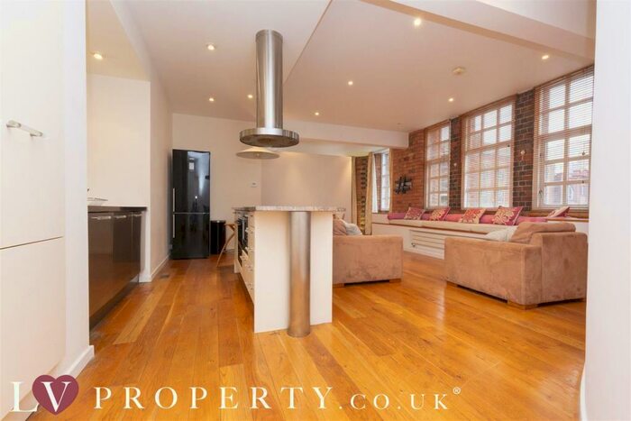 2 Bedroom Apartment To Rent In Ludgate Lofts, St Pauls Square, B3