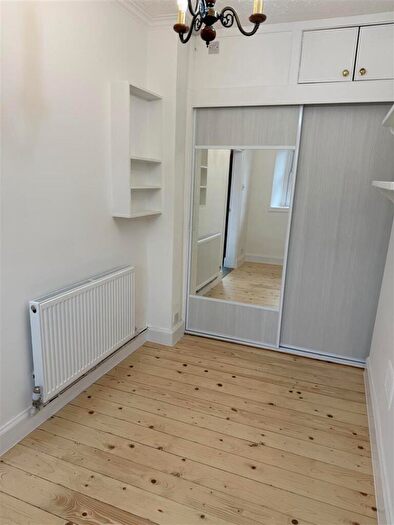 1 Bedroom Cottage To Rent In Jubilee Bank, Lenzie, G66